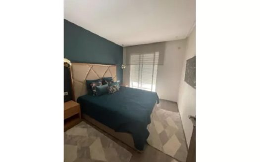 The bachelor’s choice: remodeled Condo with underground parking space